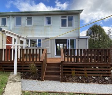 3 Bedroom property available now - Photo 3