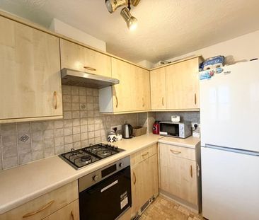 Meadow Drive, Bath - Photo 3