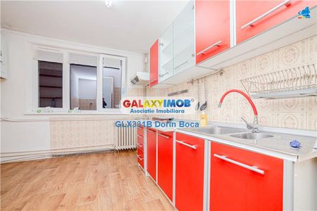 Apartament 4 camere TITAN, CENTRALA PROPRIE (Strada Gruiul Argesului) - Photo 2