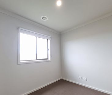 Modern Fresh Family Home - Photo 6