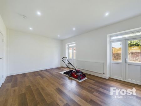 6 bedroom property to rent - Photo 4