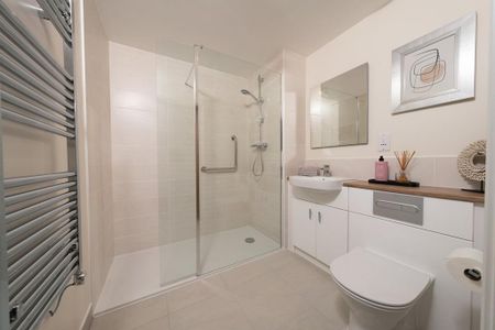 1 bedroom retirement property to rent - Photo 2