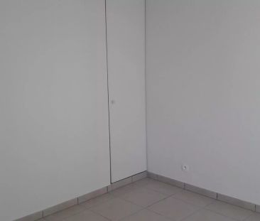 location Appartement T3 DE 58.5m² À BORDEAUX - Photo 2