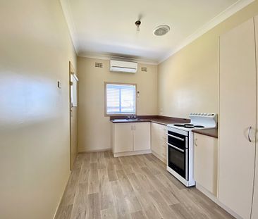 WEST TAMWORTH - Two Bedroom Renovated Unit - Photo 1