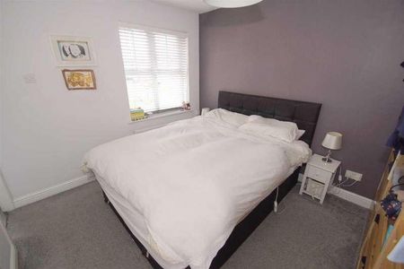 Boothroyd Drive, Leeds, LS6 - Photo 4