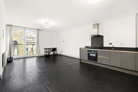 1 bed flat located close to the Thames in Battersea - Photo 2