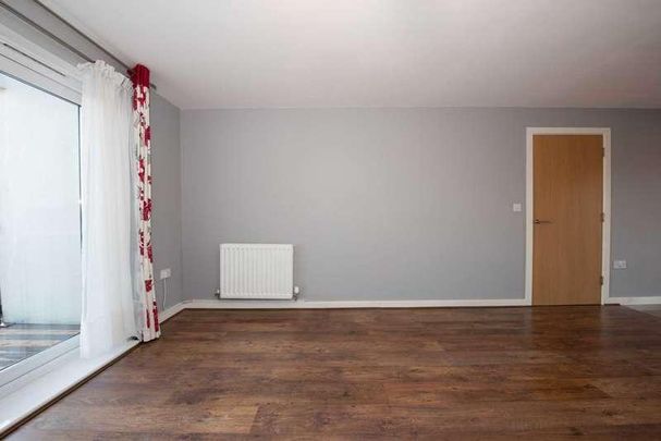 Christie Lane, Salford, M7 - Photo 1