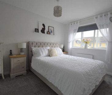 4 bedroom detached house to rent - Photo 5