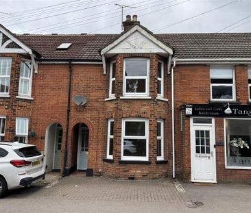 3 bedroom terraced house to rent - Photo 4