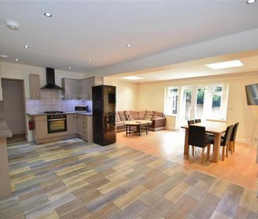 7 bedroom detached house to rent - Photo 1