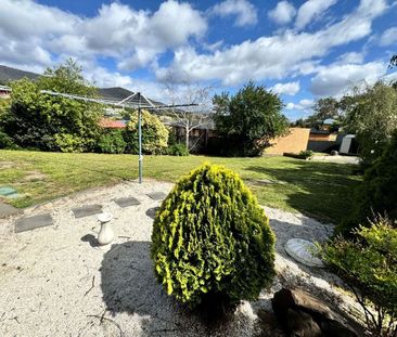 Lovely family home - Photo 1
