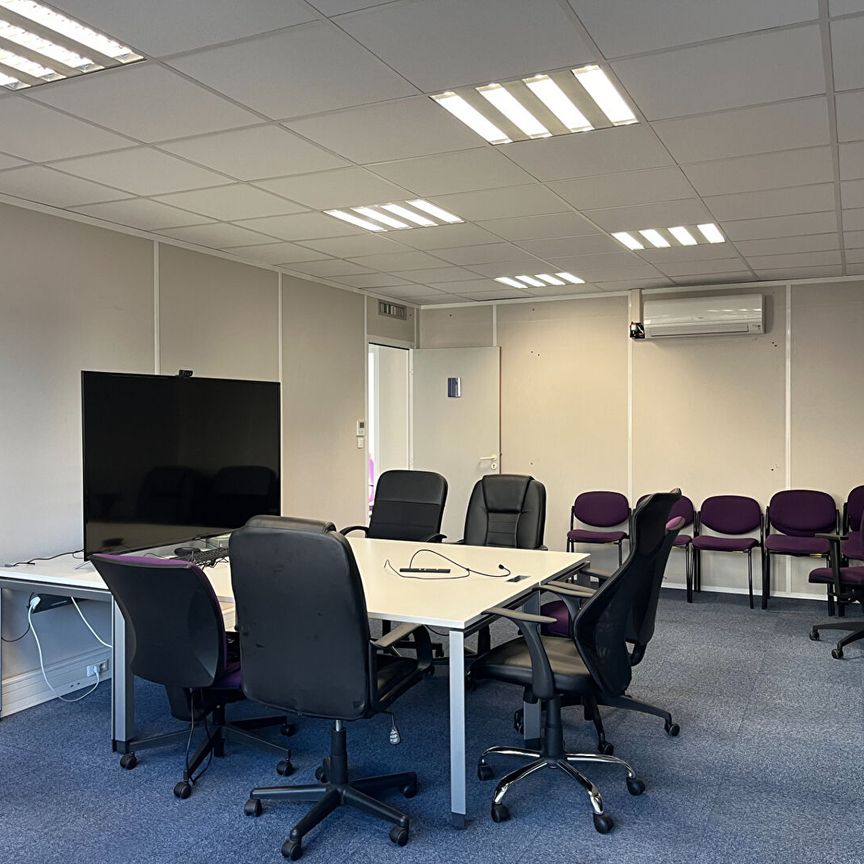 Location bureaux 4 pièces, 130.00m², Blagnac - Photo 1