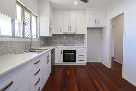 FULLY AIR-CONDITIONED COMFORT AT 28 WATTLE STREET! - Photo 3