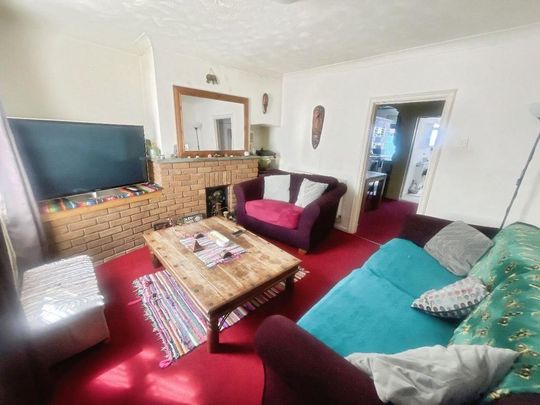 2 bedroom semi-detached house to rent - Photo 1