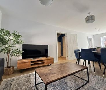 4 bedroom semi-detached house to rent - Photo 1