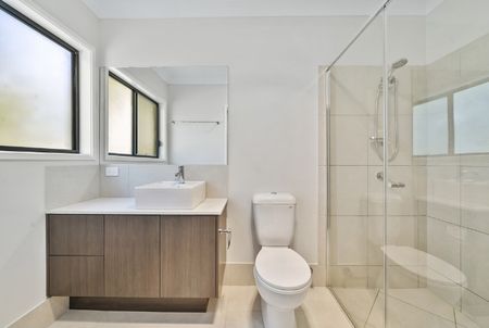 R2/1/159 Stringybark Road, Buderim QLD 4556 - House For Rent | Domain - Photo 2