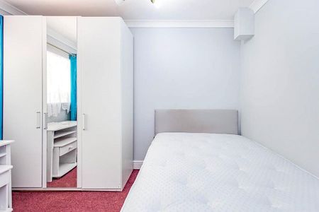 House share to rent - Photo 2