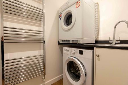 3 bedroom terraced house to rent - Photo 3