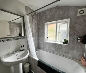 2 bedroom terraced house to rent - Photo 6