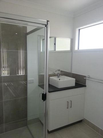 1 Peppertree Crescent, Andergrove QLD 4740 - House For Rent | Domain - Photo 5