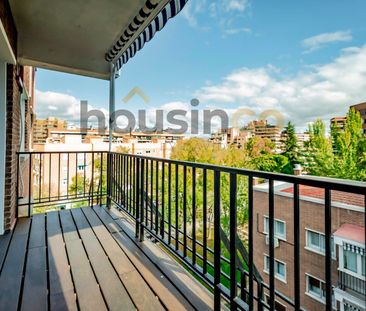 Penthouse for rent in Madrid (Chamartin) - Photo 1