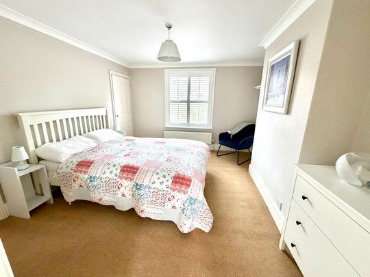 5 bedroom detached house to rent - Photo 1