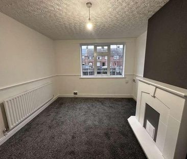 Langton Close, Grimsby, DN33 - Photo 1