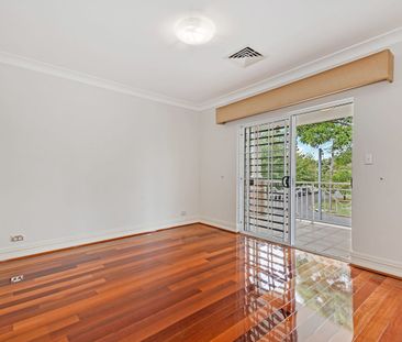 A Refined Family Haven in the Heart of Chatswood - Photo 2