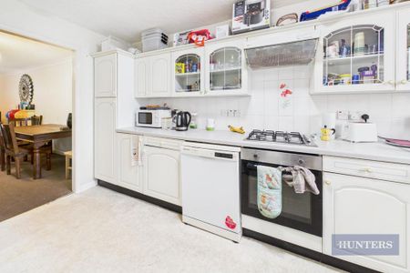 4 bedroom terraced house to rent - Photo 4