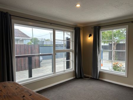 19 Normans Road - 2 Bedroom + Conservatory Townhouse - Photo 3