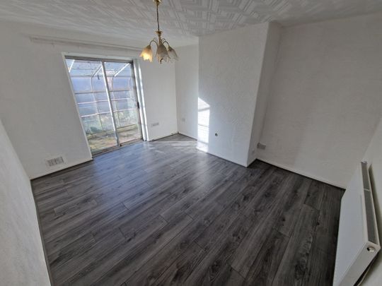 Brereton Road, Eccles - Photo 1