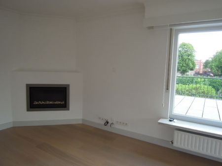 Instapklare appartement (V1) met 2 slaapkamers en grootzonnig terras. Centrum. - Foto 3