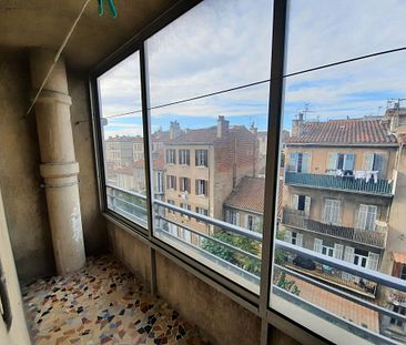 Appartement 2 pièces 53m2 MARSEILLE 3EME 680 euros - Photo 3