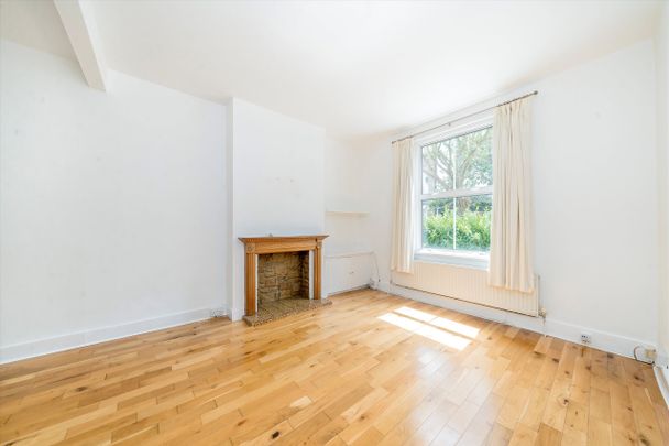 Lillian Road, SW13, London - Photo 1