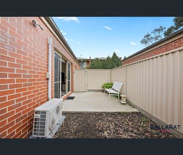 3/104 Whitehorse Rd, Mount Clear, Vic 3350 - Photo 3