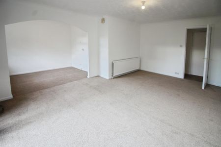 Cherrywood Gardens, Leeds - Photo 3