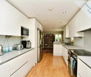 5 bedroom detached house to rent - Photo 5