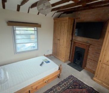 High Street, Clapham, Bedford, MK41 - Photo 2