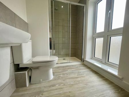 2 bedroom semi-detached house to rent - Photo 3