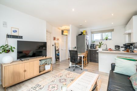 Bedford Hill, Balham, SW12, London - Photo 2