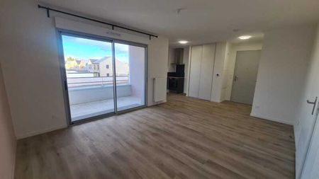Location Appartement 2 pièces 45m² SARAN 45770 - Photo 2