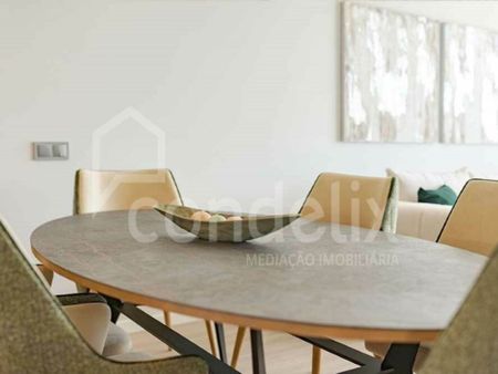 2 room luxury Apartment for rent in Funchal, Portugal - Photo 2