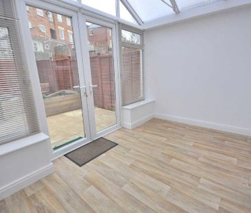 3 bedroom terraced house to rent - Photo 4