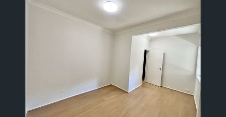 RENOVATED HOMELY OASIS! - Photo 2