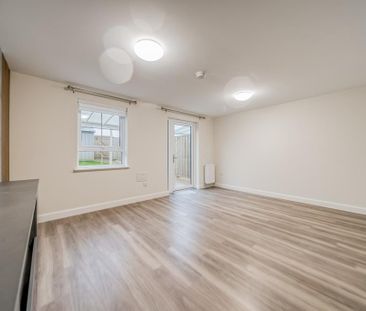 4 bedroom terraced house to rent - Photo 2