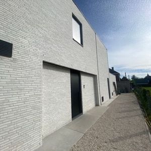 Appartement te huur in Lokeren voor € 1.275 met 2 slaapkamers - Photo 2