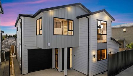 Spacious 4-Bedroom Stand Alone House for Rent in Manurewa – $875 per Week - Photo 4