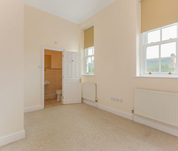 2 bedroom terraced house to rent - Photo 6