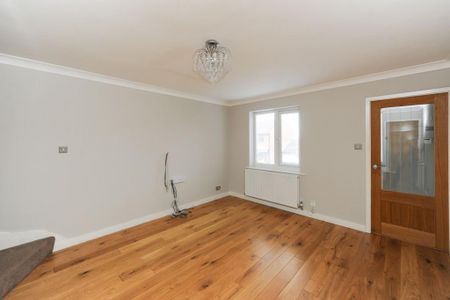 2 bedroom semi-detached house to rent - Photo 5