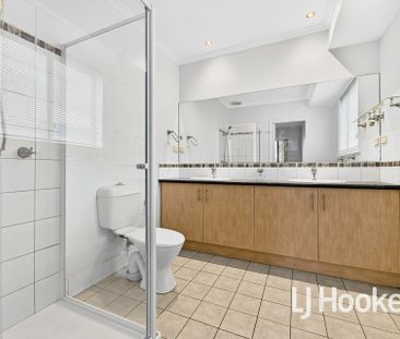 16 Montpelier Drive, Berwick VIC - Photo 1